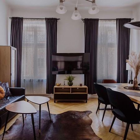 Golden Pearl - Main Square, 100 Sqm, 4 Rooms クラクフ エクステリア 写真