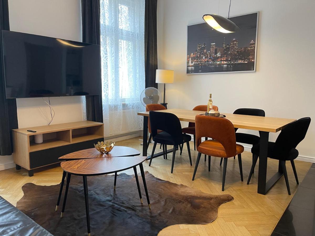 Golden Pearl - Main Square, 100 Sqm, 4 Rooms クラクフ エクステリア 写真