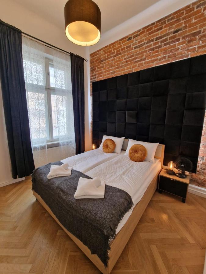 Golden Pearl - Main Square, 100 Sqm, 4 Rooms クラクフ エクステリア 写真
