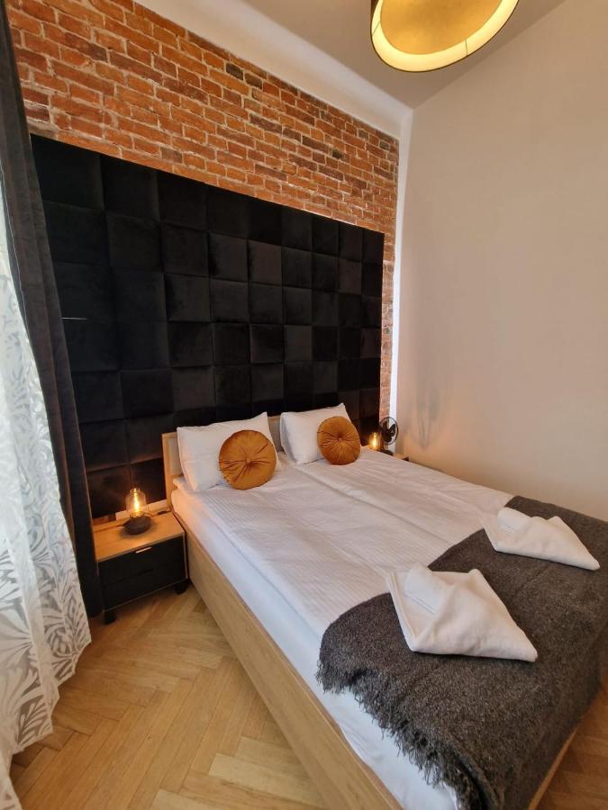 Golden Pearl - Main Square, 100 Sqm, 4 Rooms クラクフ エクステリア 写真