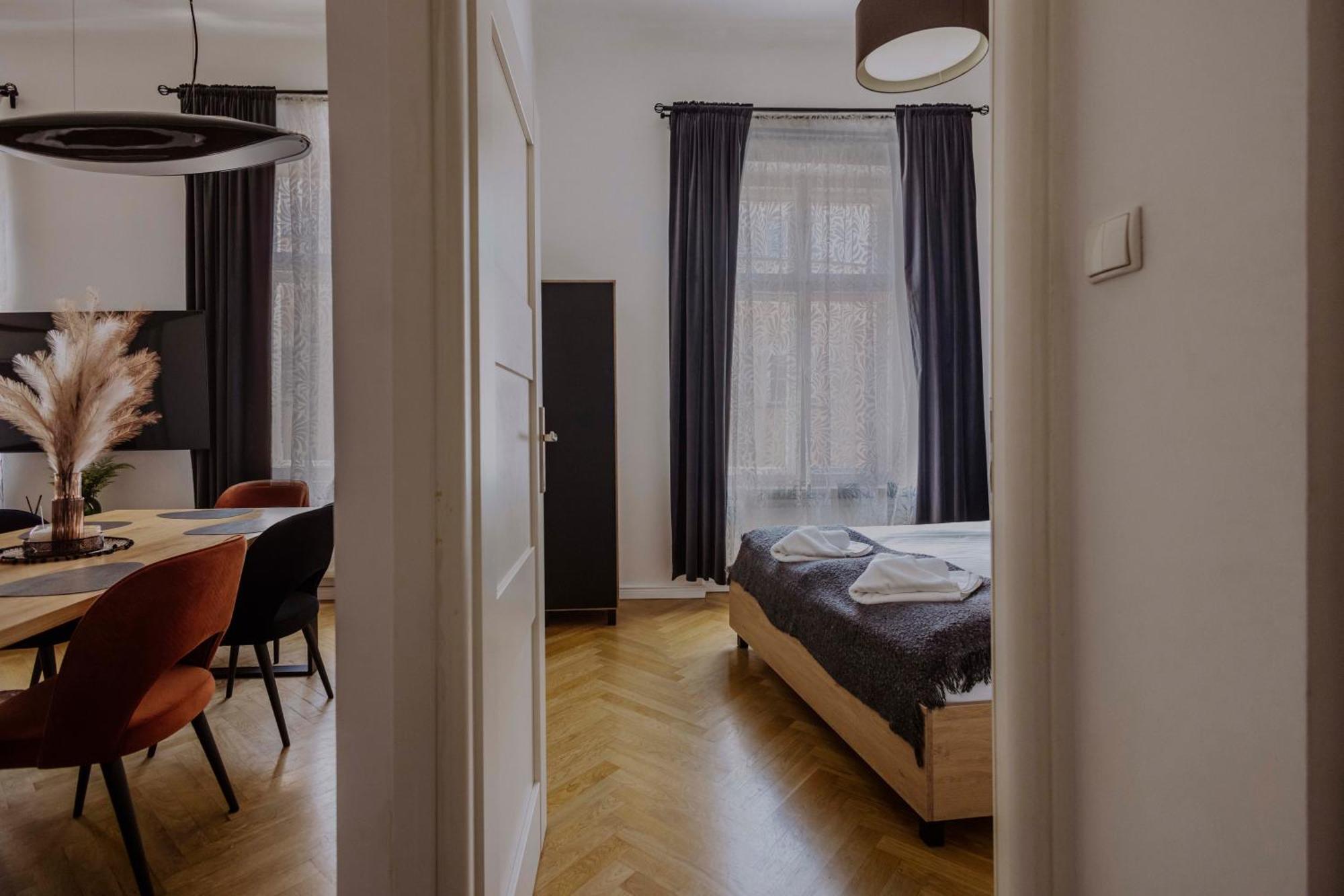 Golden Pearl - Main Square, 100 Sqm, 4 Rooms クラクフ エクステリア 写真