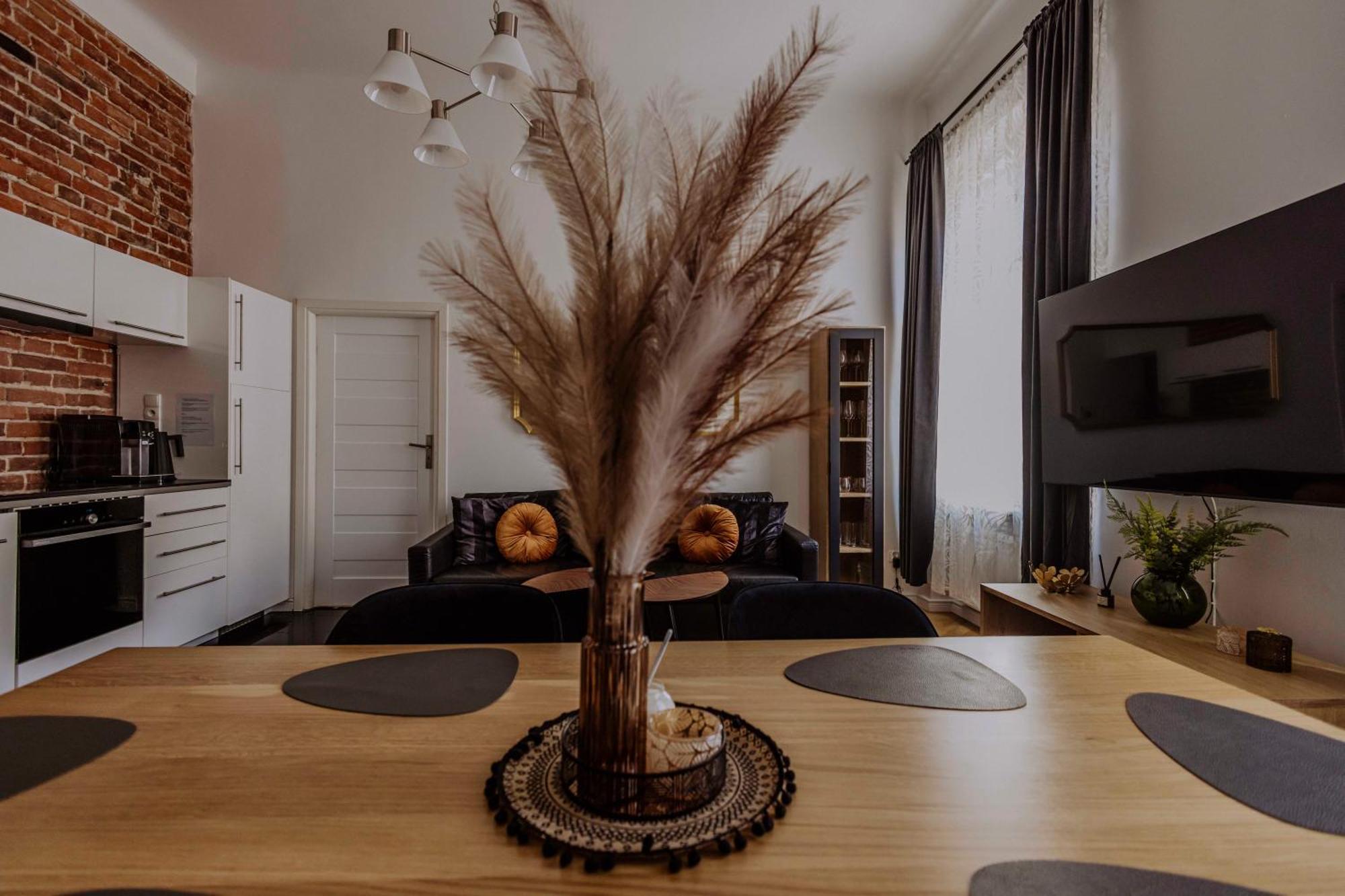 Golden Pearl - Main Square, 100 Sqm, 4 Rooms クラクフ エクステリア 写真
